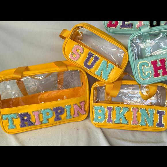 Custom Bride Makeup Bags 3 Pieces, Mrs. Personalized Cosmetic Case - Picture 5 of 9